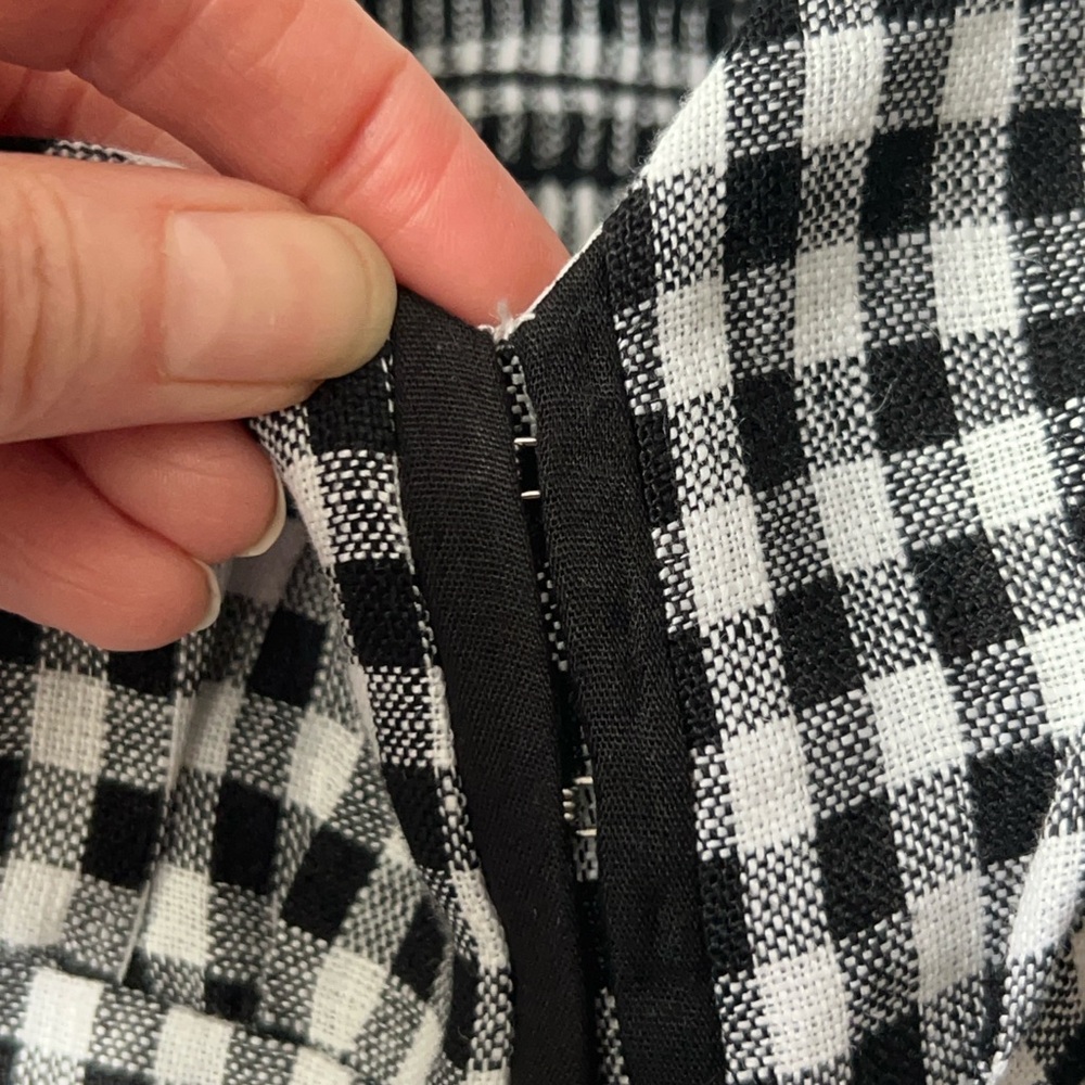 Reformation Monochrome Gingham Puff Sleeve Blouse - Picture 6 of 10